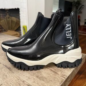 Lemon Jelly Jayden Black Chelsea Sporty Rain Waterproof Ankle Boots | Size 7.5